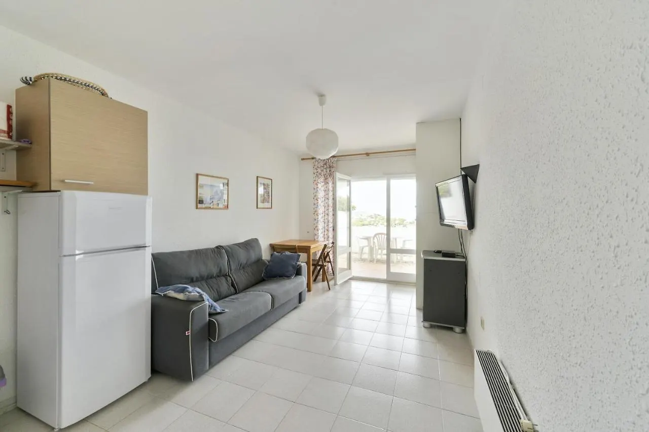 Comfortable Apartment With Sea View And Pool In Llanca 30 M² إسبانيا