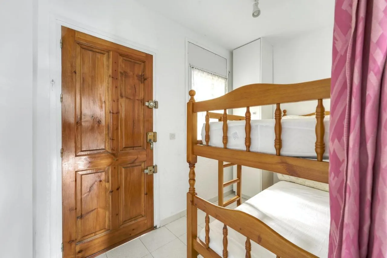Comfortable Apartment With Sea View And Pool In Llanca 30 M² إسبانيا